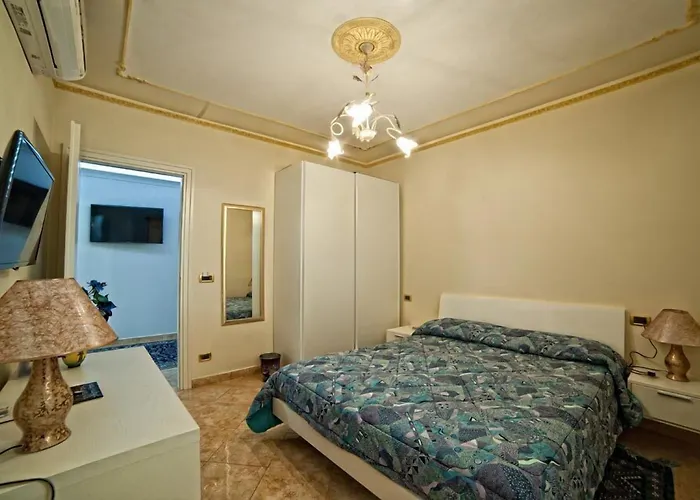 Oda ve Kahvaltı Airport House Reggio di Calabria