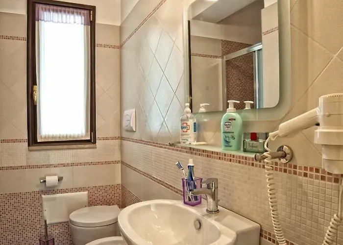 Airport House Oda ve Kahvaltı Reggio di Calabria