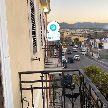 Airport House 2* ريجّو دي كالابريا