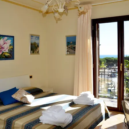 Airport House Bed & Breakfast