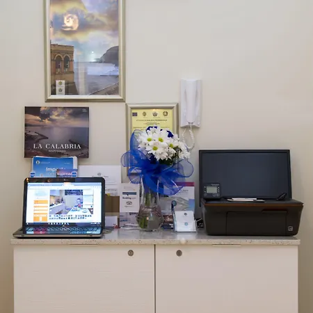 Airport House 4* Reggio di Calabria