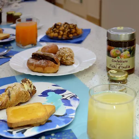 Alojamento de Acomodação e Pequeno-almoço Airport House Reggio di Calabria