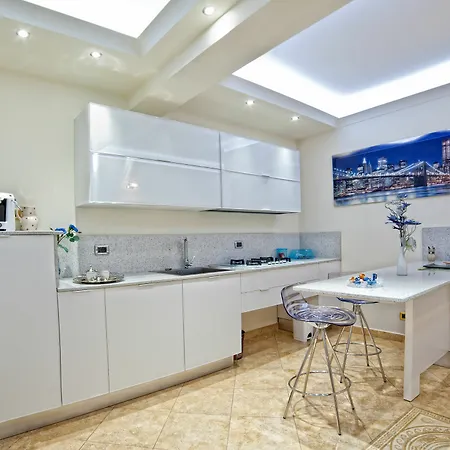 Airport House فندق مبيت وإفطار 2*