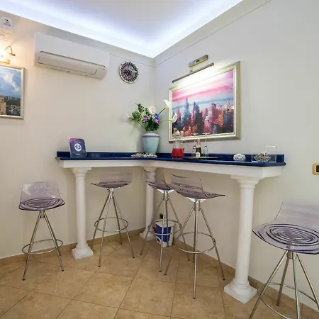 Airport House فندق مبيت وإفطار