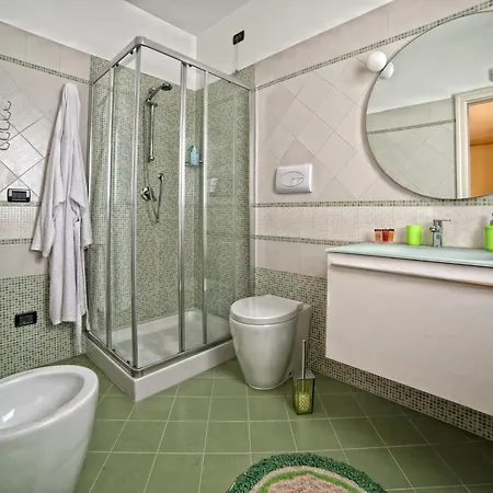 Airport House Alojamento de Acomodação e Pequeno-almoço Reggio di Calabria